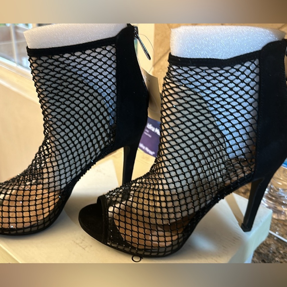 Boots by Daisy Fuentes